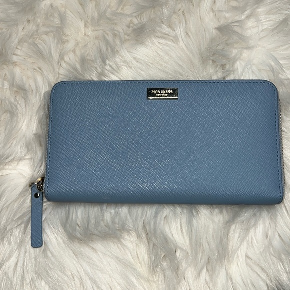 Kate Spade Laurel Way Wallet - Picture 1 of 10